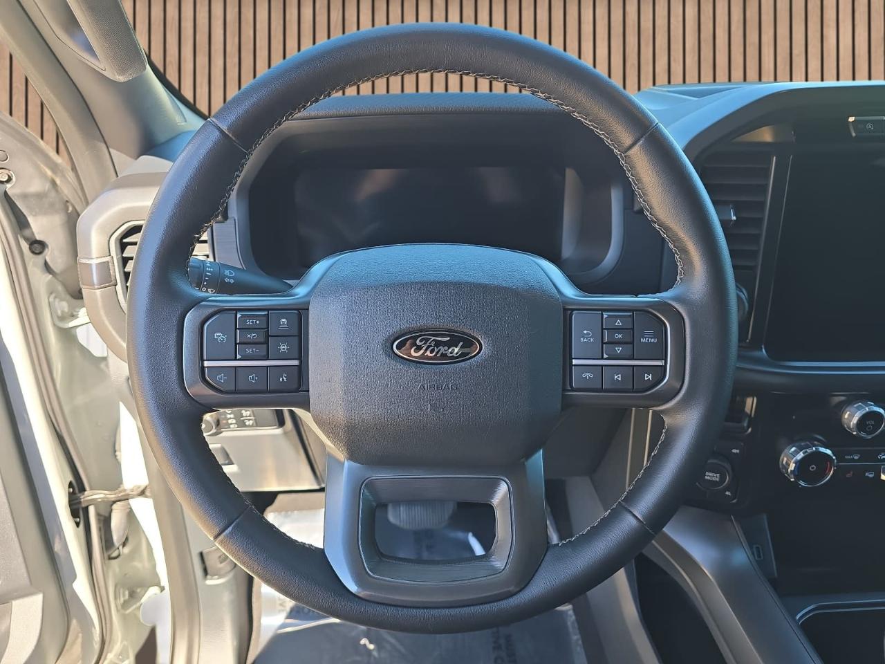 Ford F150 XLT Supercrew 4WD 2024