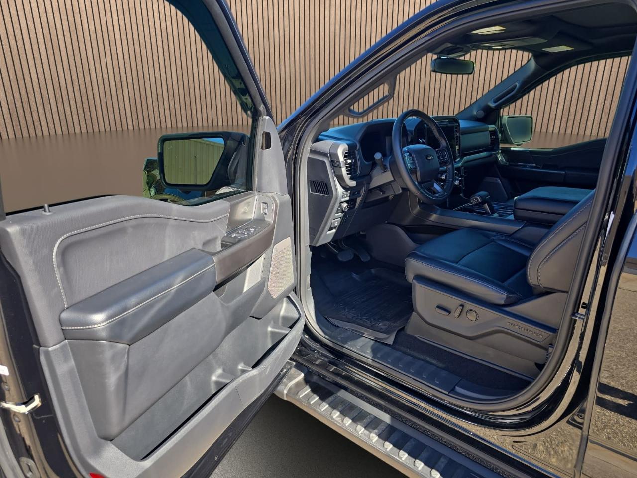 Ford F150 XLT Supercrew 4WD 2024