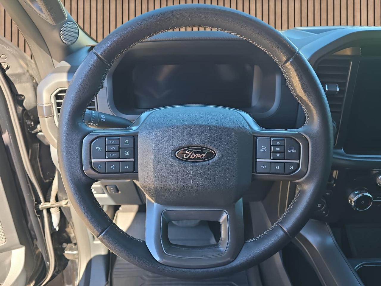 Ford F150 XLT Supercrew 4WD 2024