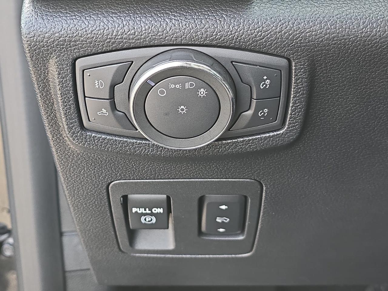 Ford F150 Lariat Supercrew 4WD 2019
