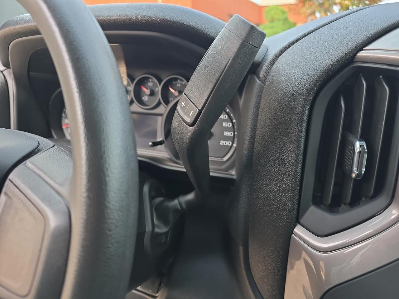 Chevrolet Silverado 1500 Custom Crew Cab 4WD 2023