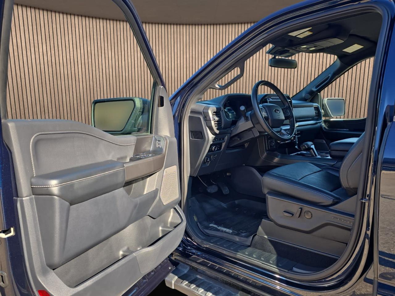 Ford F150 XLT Supercrew 4WD 2024