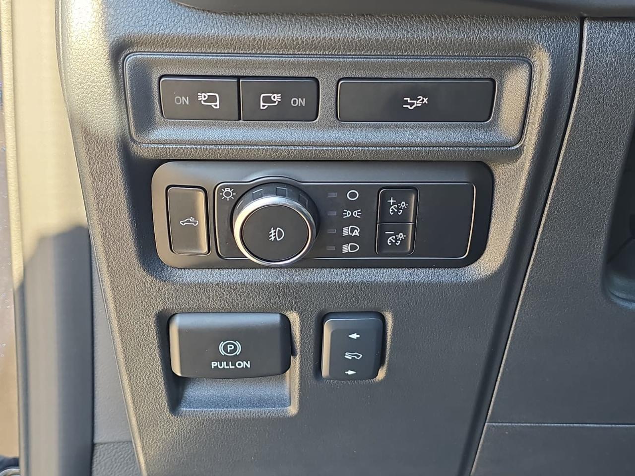 Ford F150 XLT Supercrew 4WD 2024