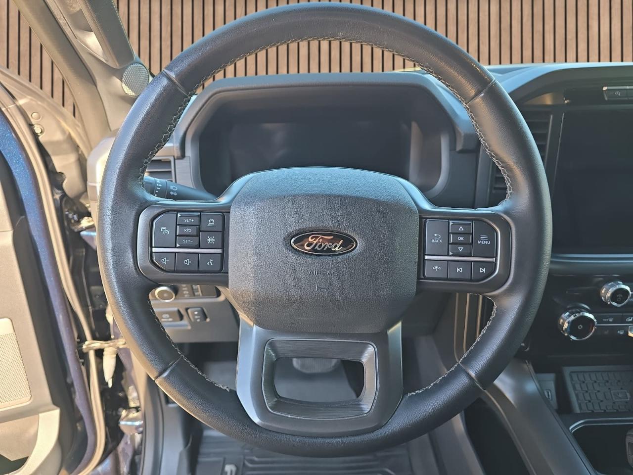 Ford F150 XLT Supercrew 4WD 2024