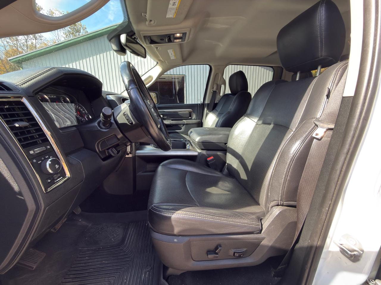 RAM 1500 Sport Crew Cab 4WD 2016