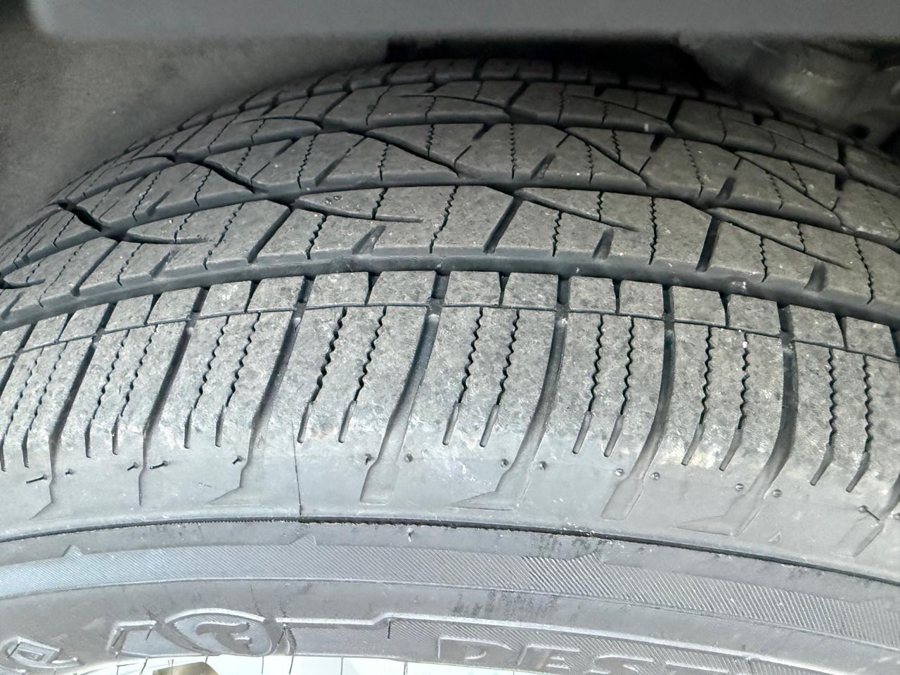 Ford Explorer XLT 4WD 2020