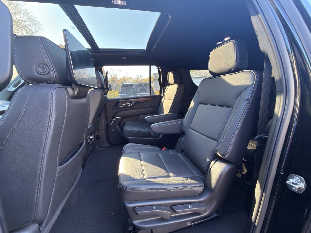 GMC Yukon XL Denali 4WD 2026