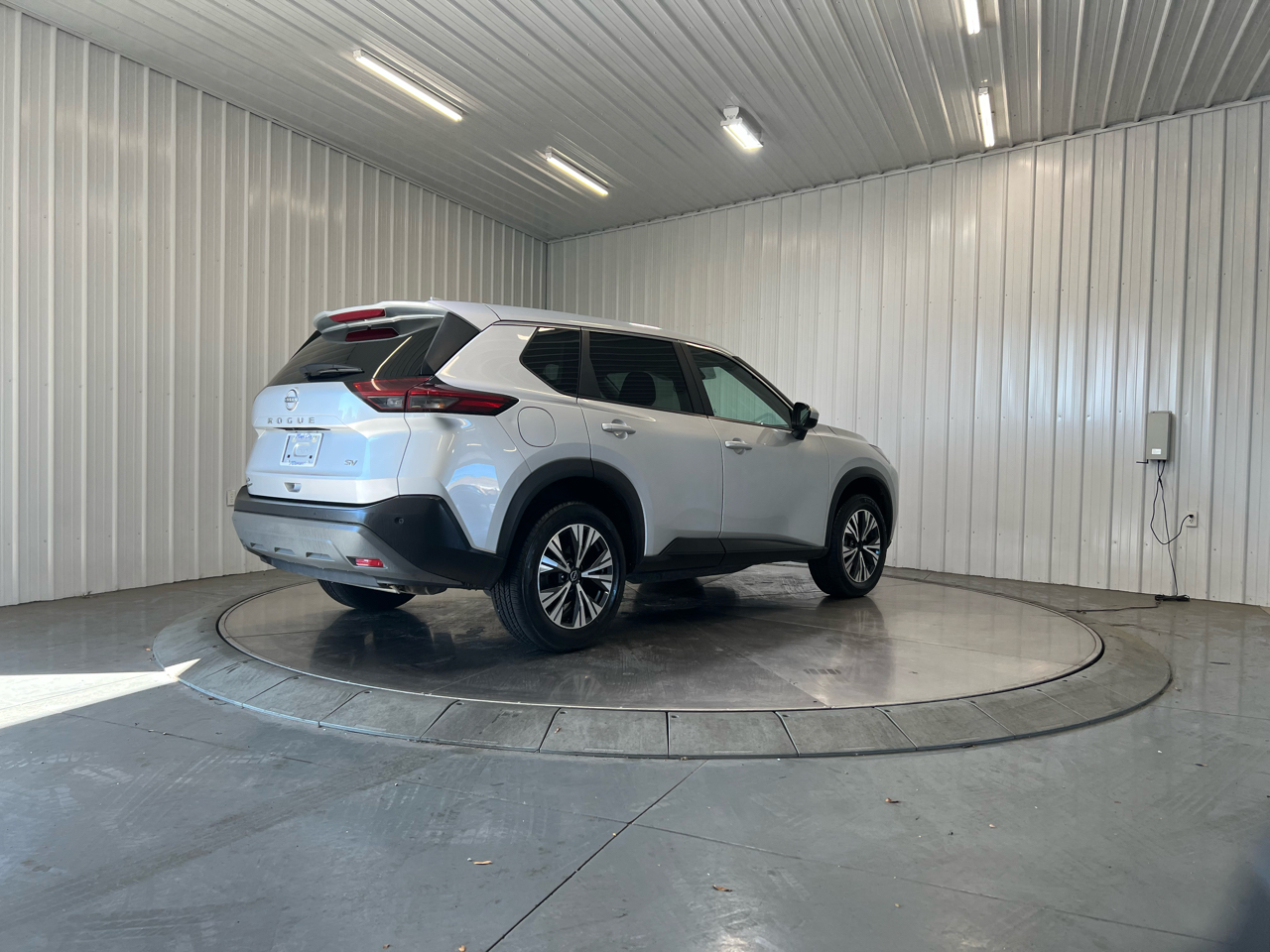 2023 Nissan Rogue SV photo 4