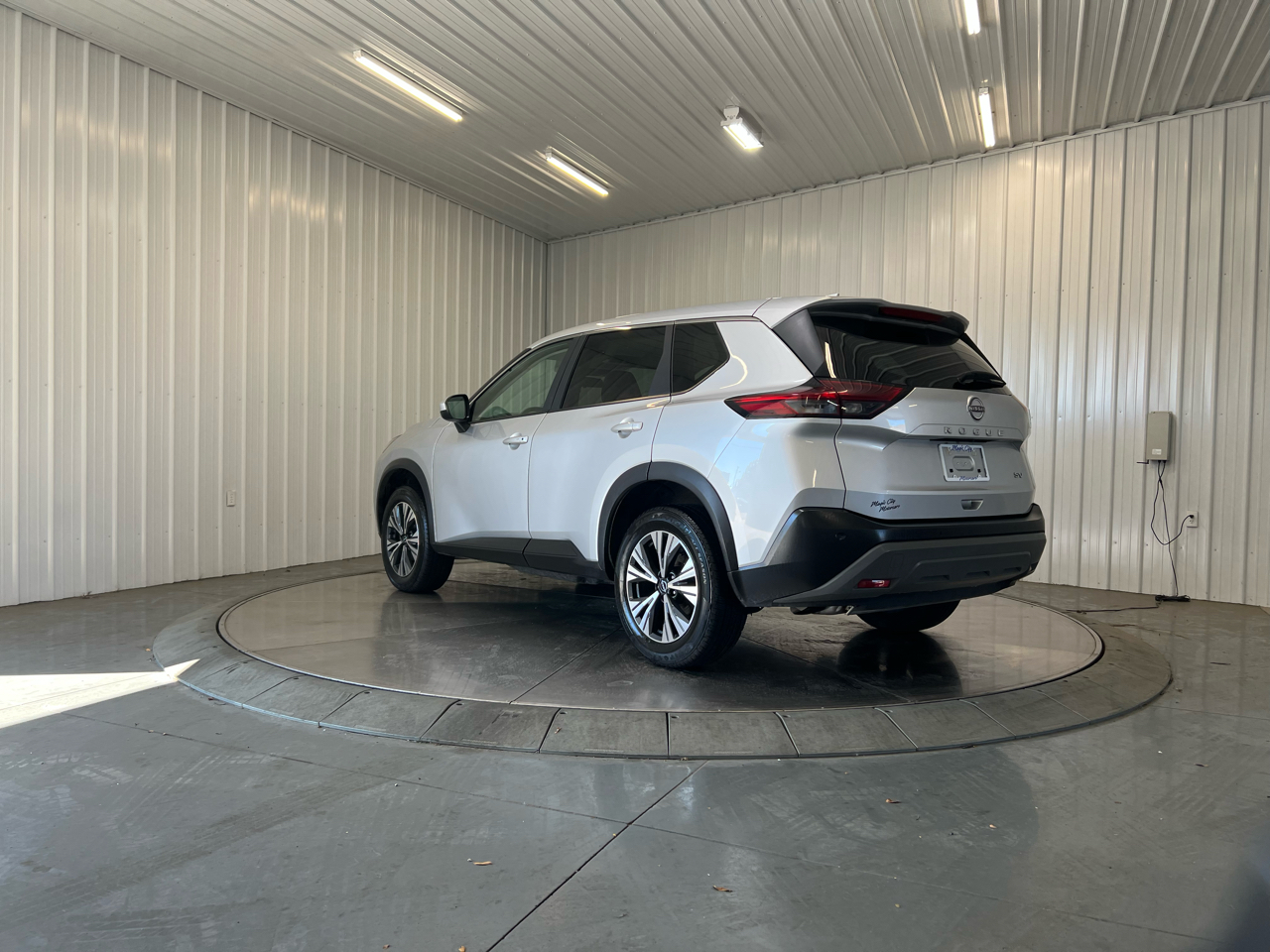 2023 Nissan Rogue SV photo 6