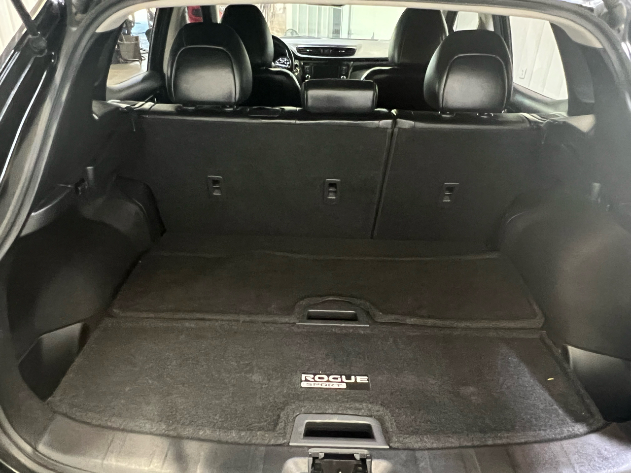 2022 Nissan Rogue Sport SV photo 9