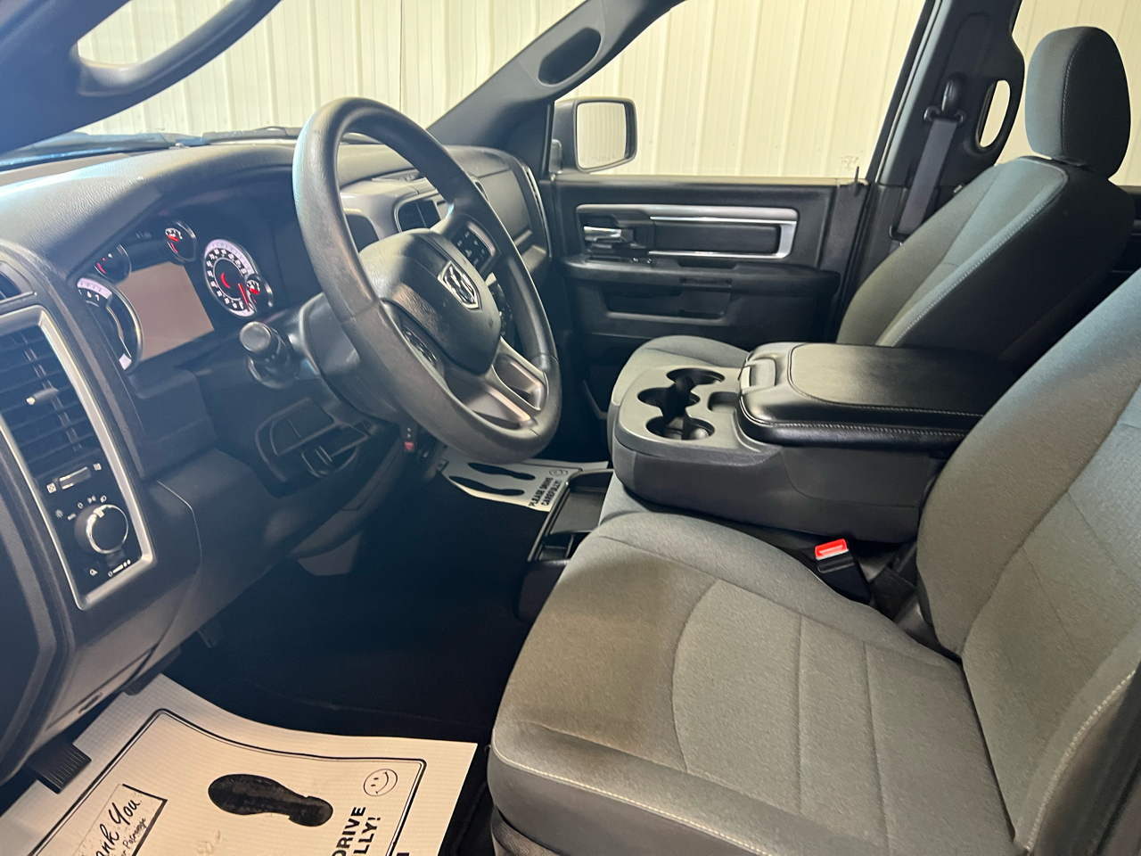 2022 Ram 1500 Classic Warlock photo 8