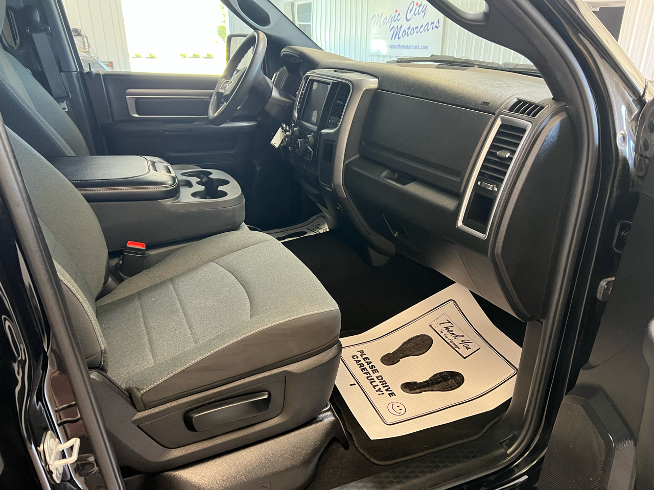 2022 Ram 1500 Classic Warlock photo 11