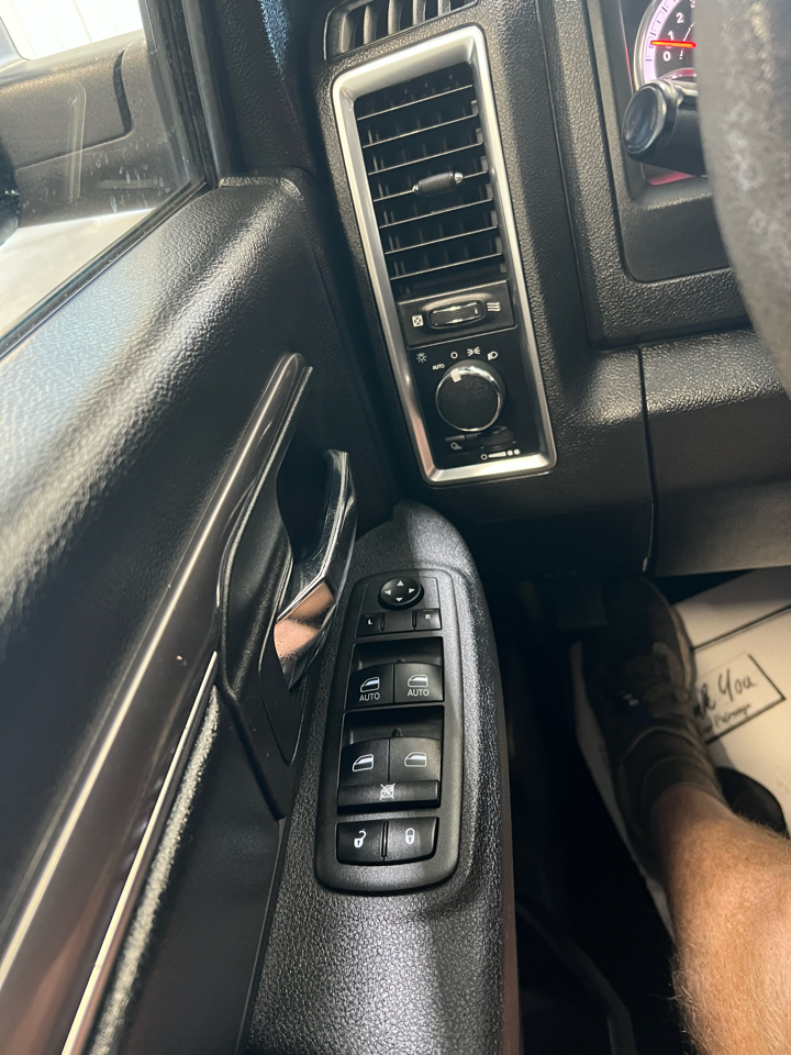 2022 Ram 1500 Classic Warlock photo 19