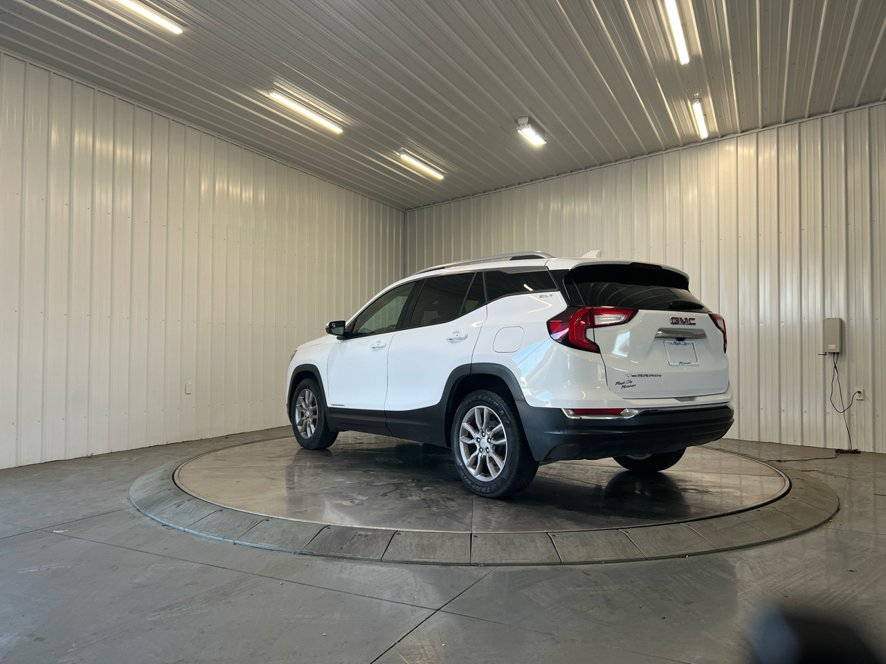 2024 Gmc Terrain SLT photo 5