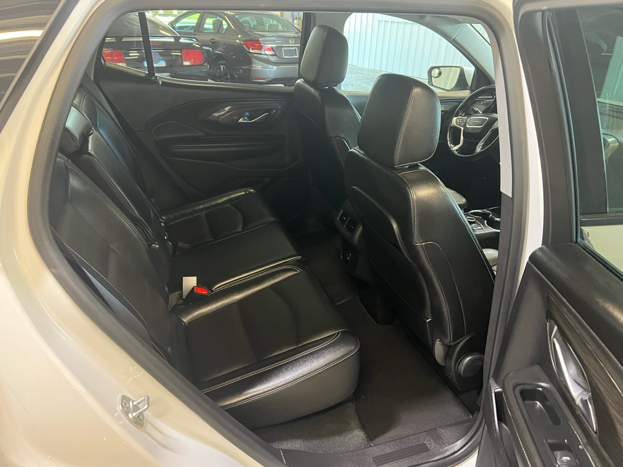2024 Gmc Terrain SLT photo 10