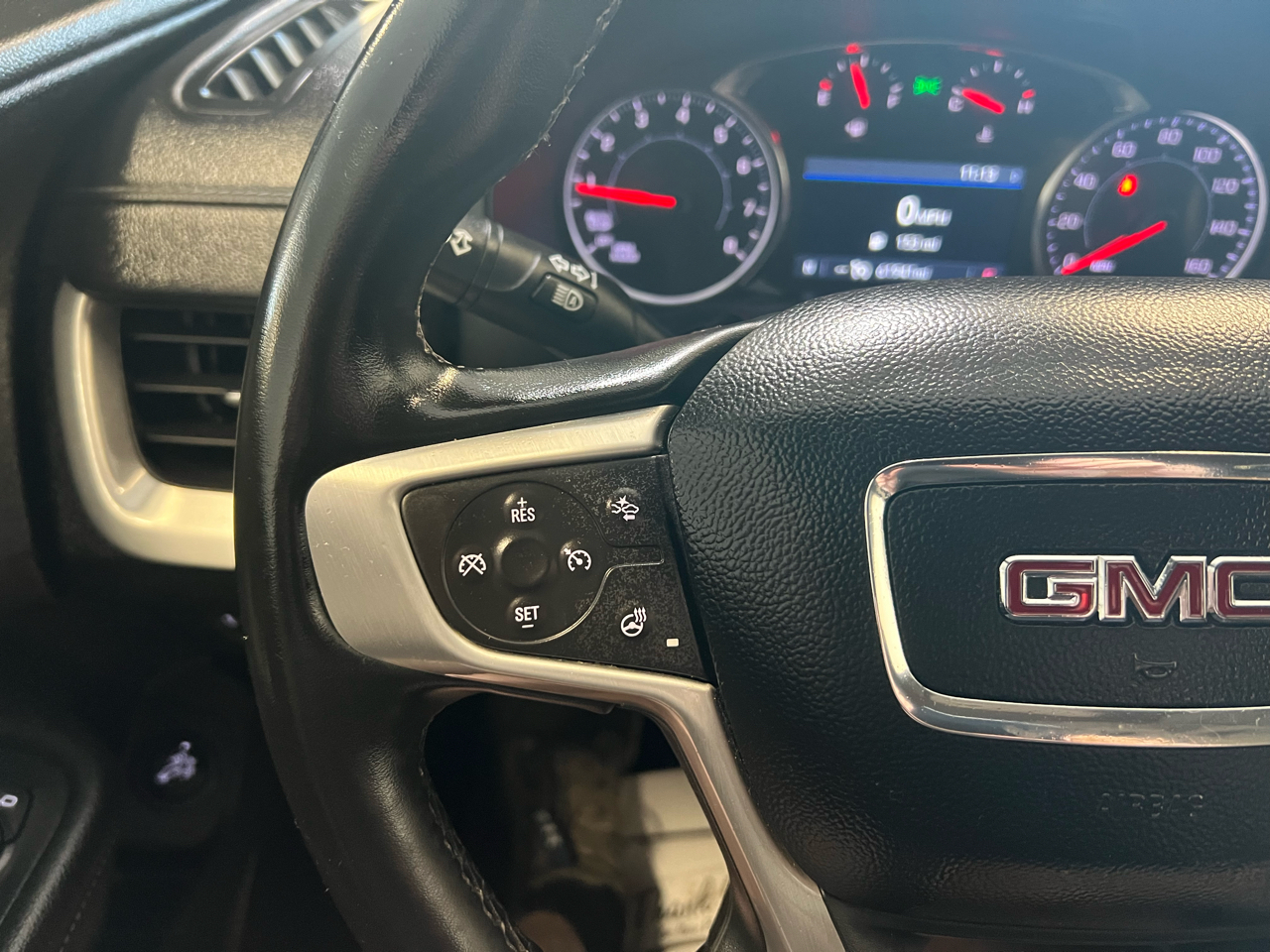 2024 Gmc Terrain SLT photo 17