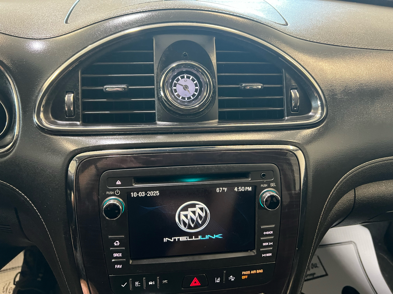 2016 Buick Enclave Leather photo 16