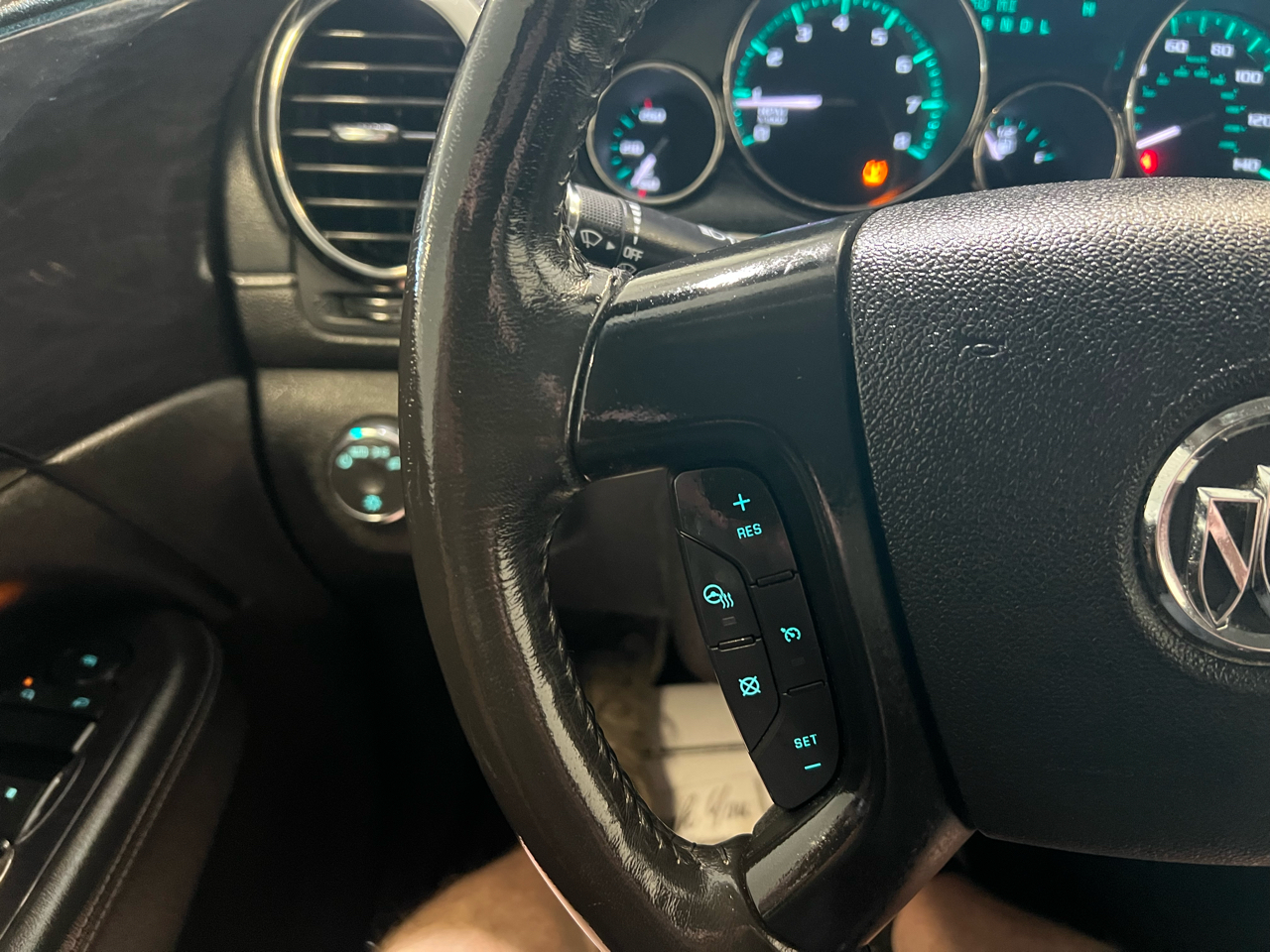 2016 Buick Enclave Leather photo 21