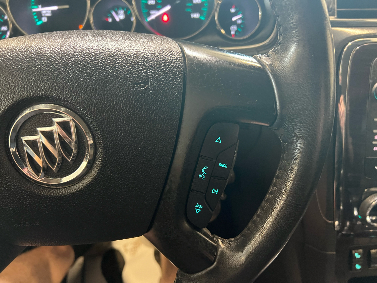 2016 Buick Enclave Leather photo 22