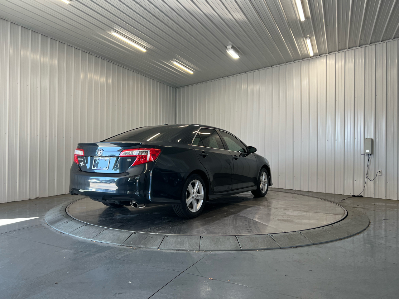 2012 Toyota Camry SE photo 4