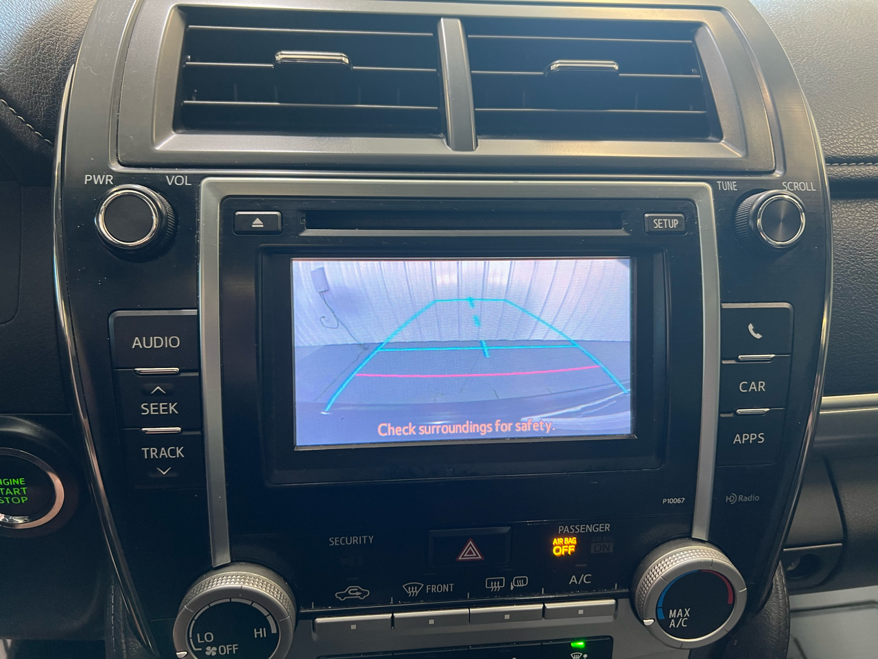 2012 Toyota Camry SE photo 18