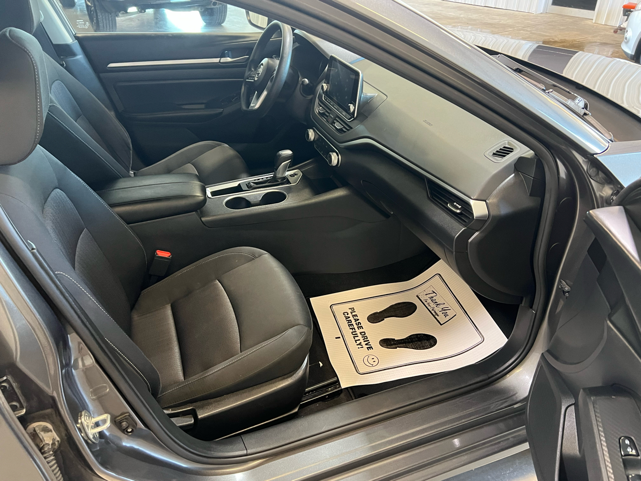2022 Nissan Altima 2.5 SV photo 12