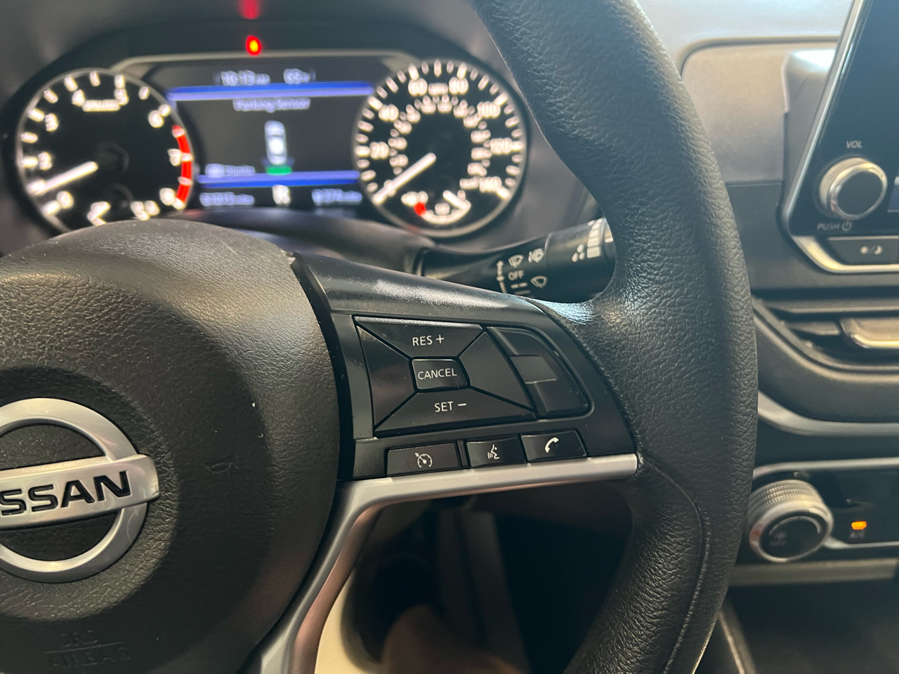 2022 Nissan Altima 2.5 SV photo 23