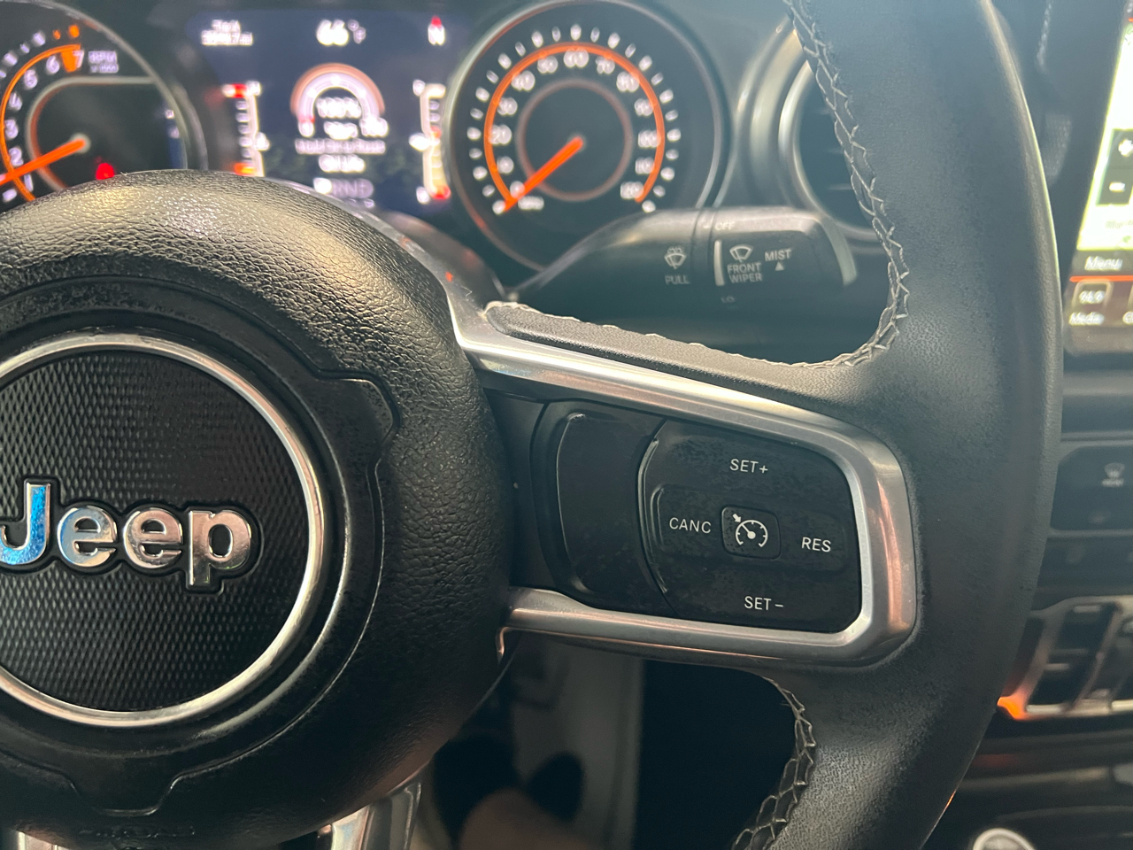 2023 Jeep Gladiator Overland photo 16