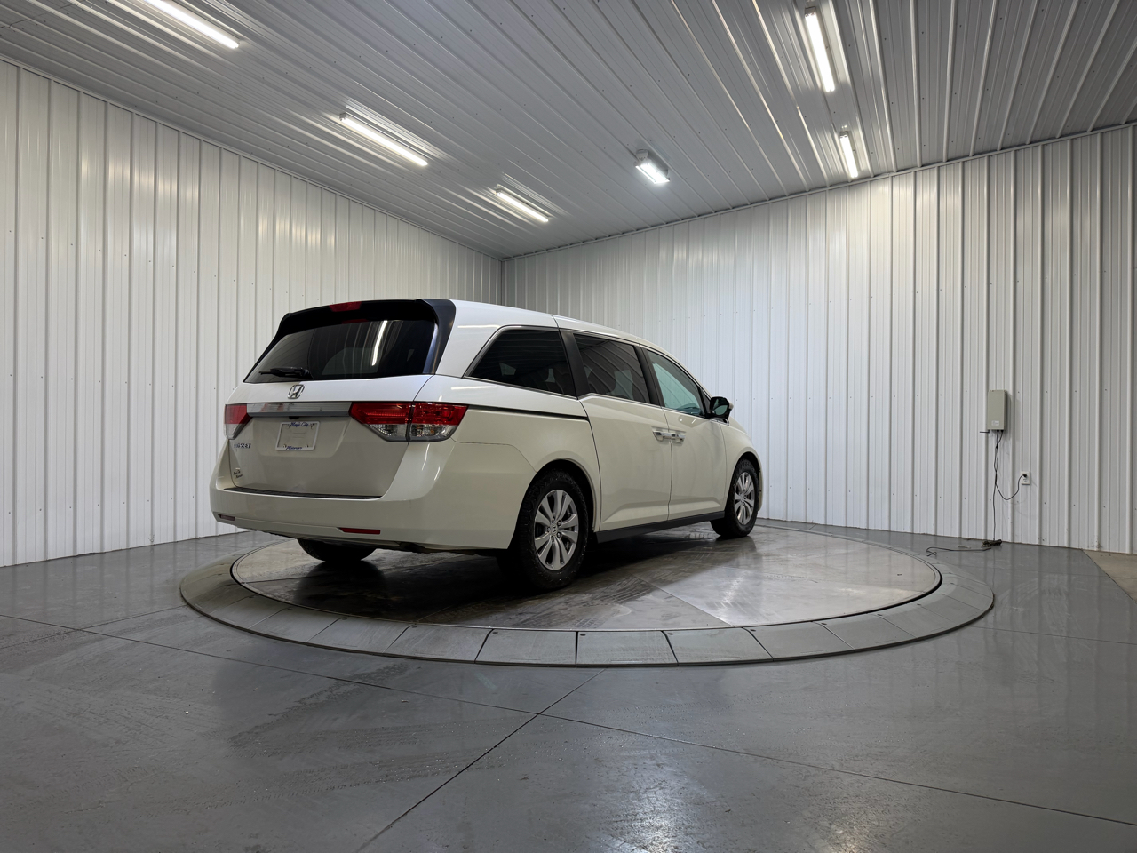 2016 Honda Odyssey EX-L photo 3