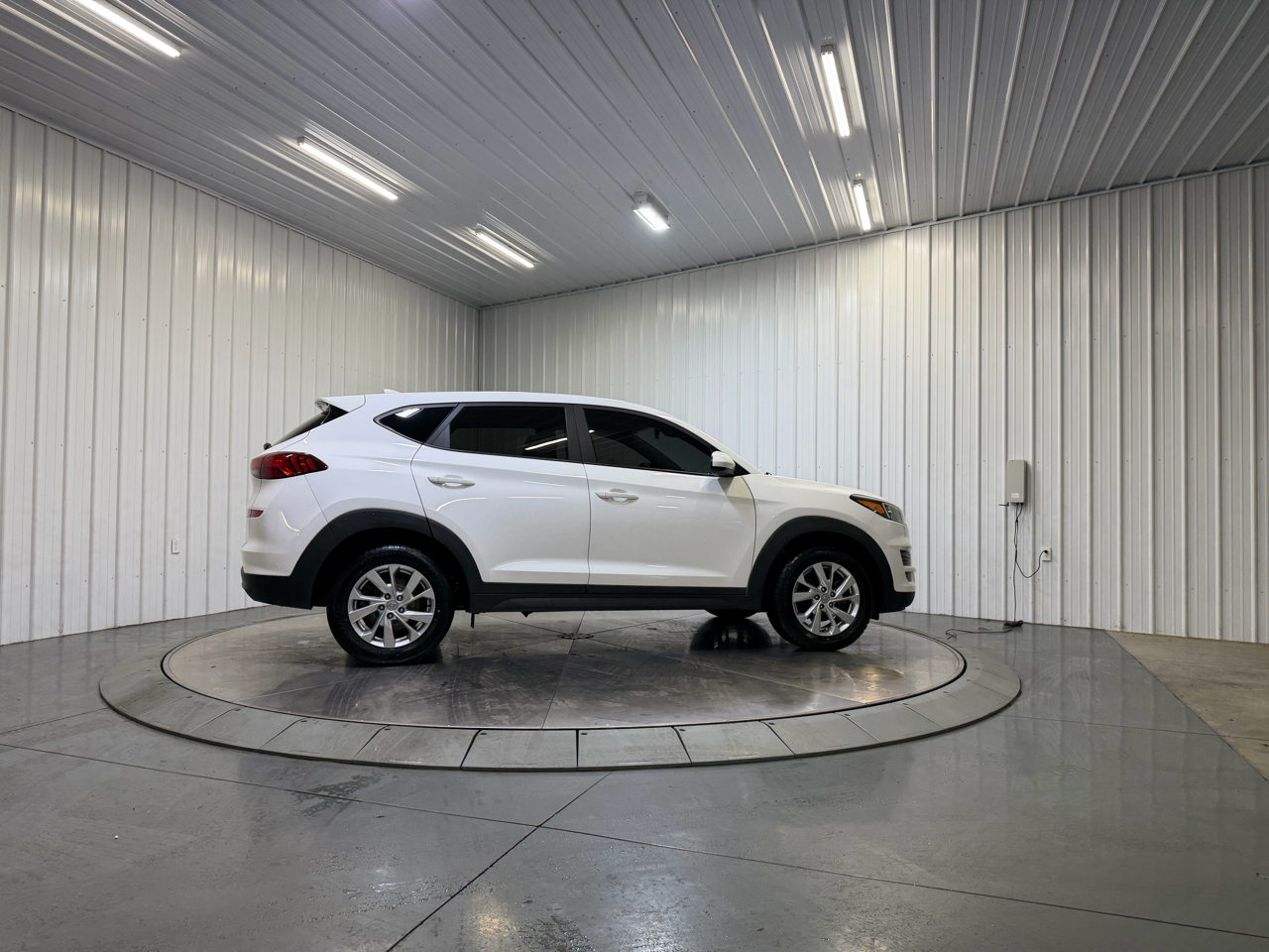 2020 Hyundai Tucson SE photo 2