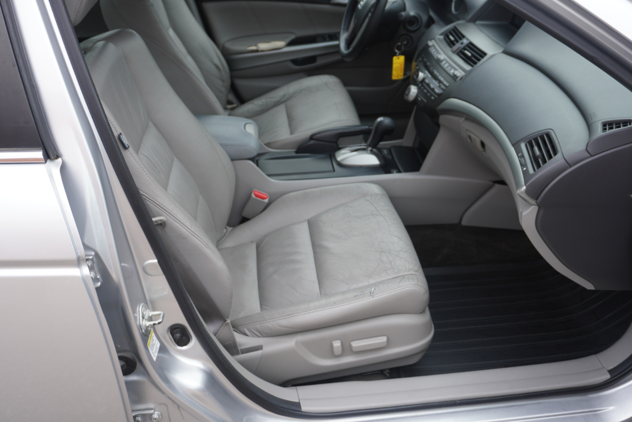 2010 Honda Accord EX-L photo 15