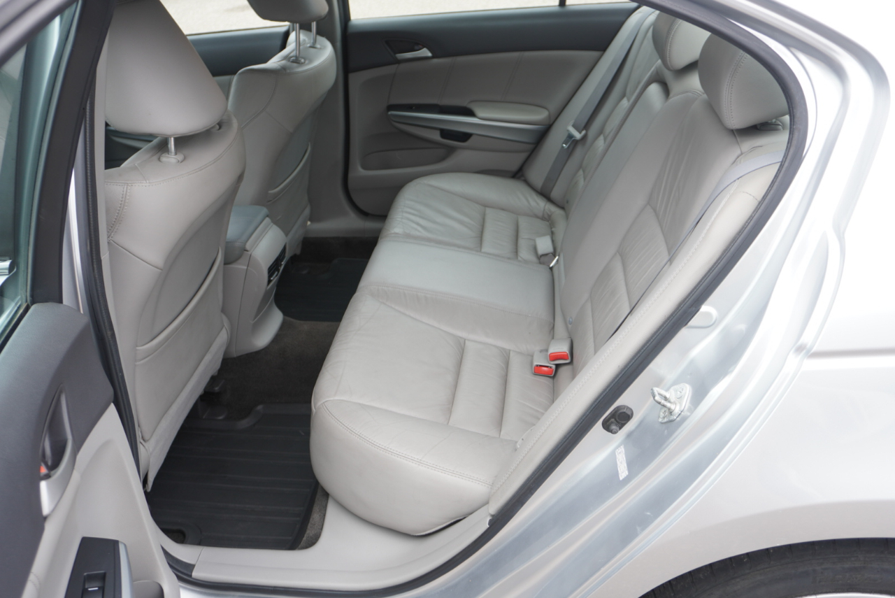2010 Honda Accord EX-L photo 17