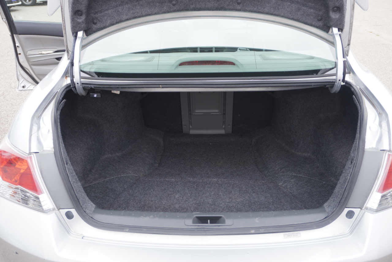 2010 Honda Accord EX-L photo 18