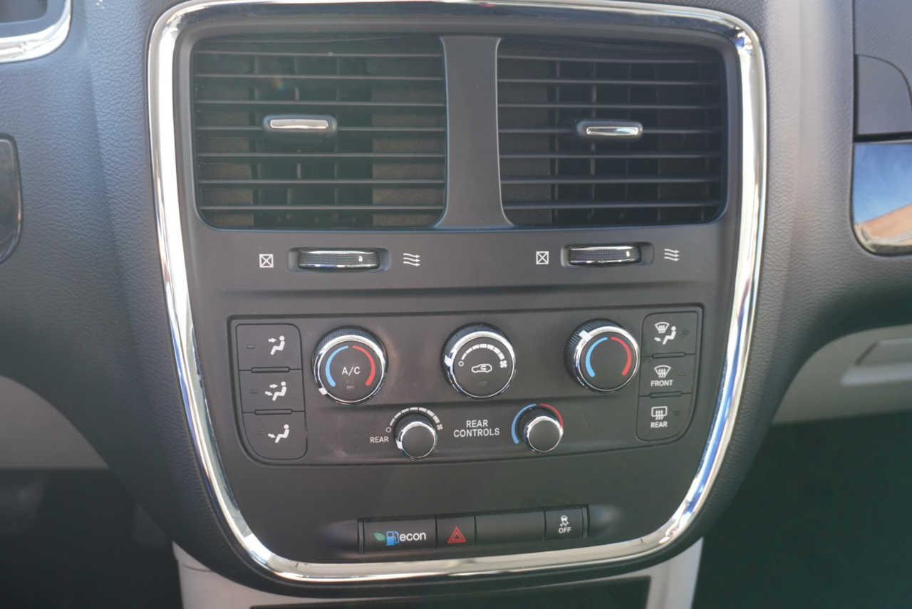 Dodge Grand Caravan SE 2018