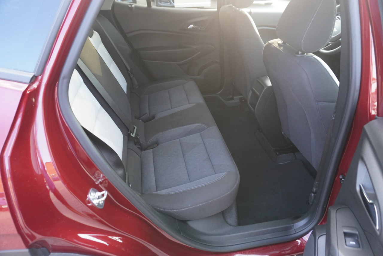 2024 Chevrolet Trax LS photo 16