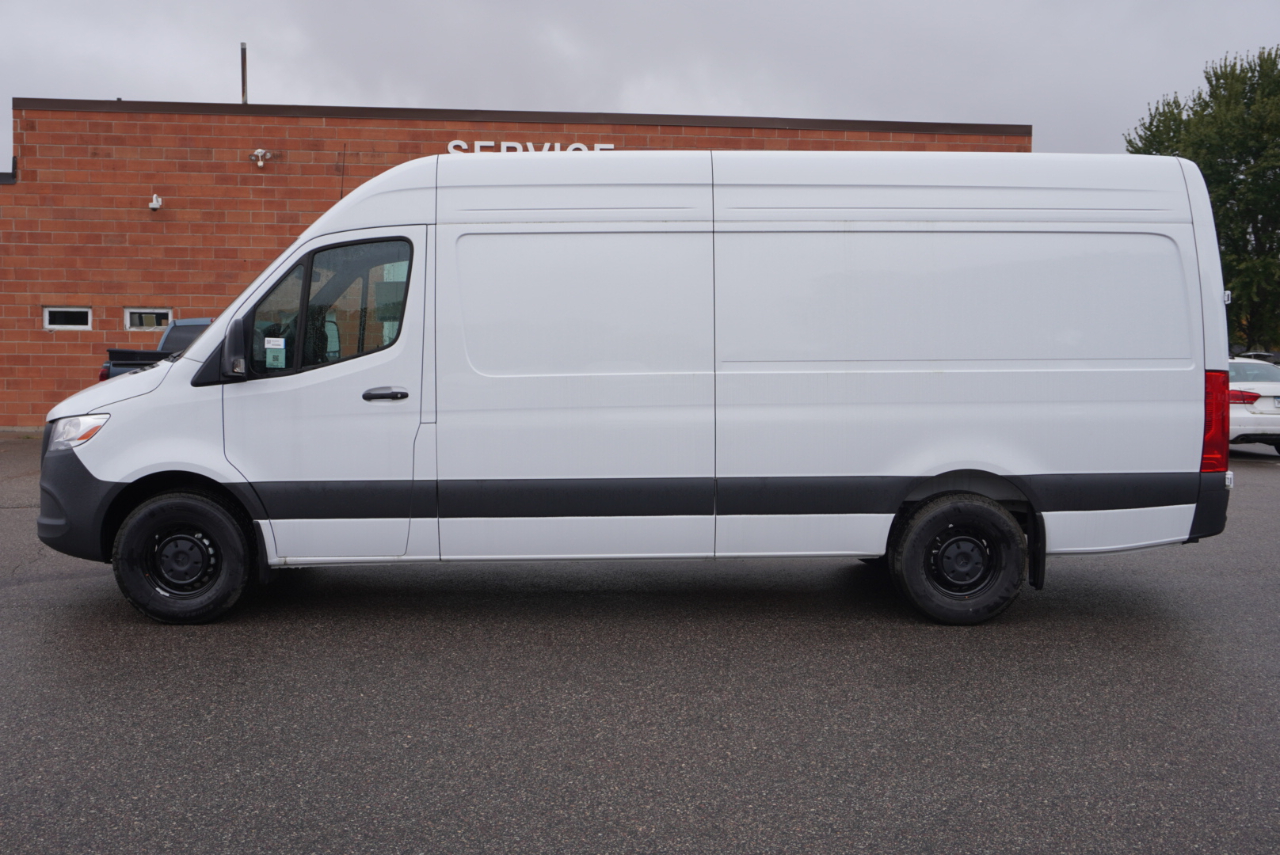 Mercedes-Benz Sprinter 2500 170-in. WB 2025