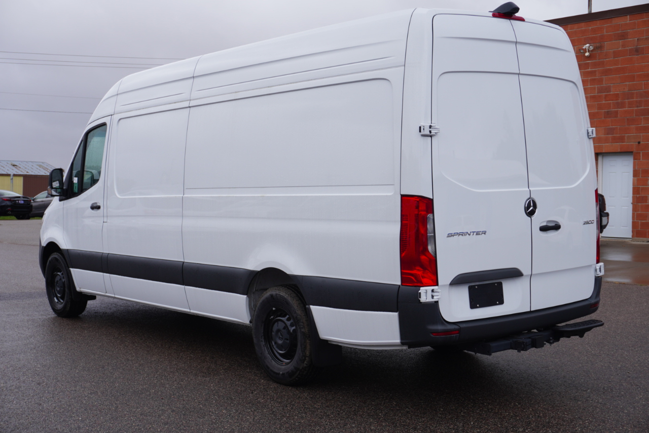 Mercedes-Benz Sprinter 2500 170-in. WB 2025