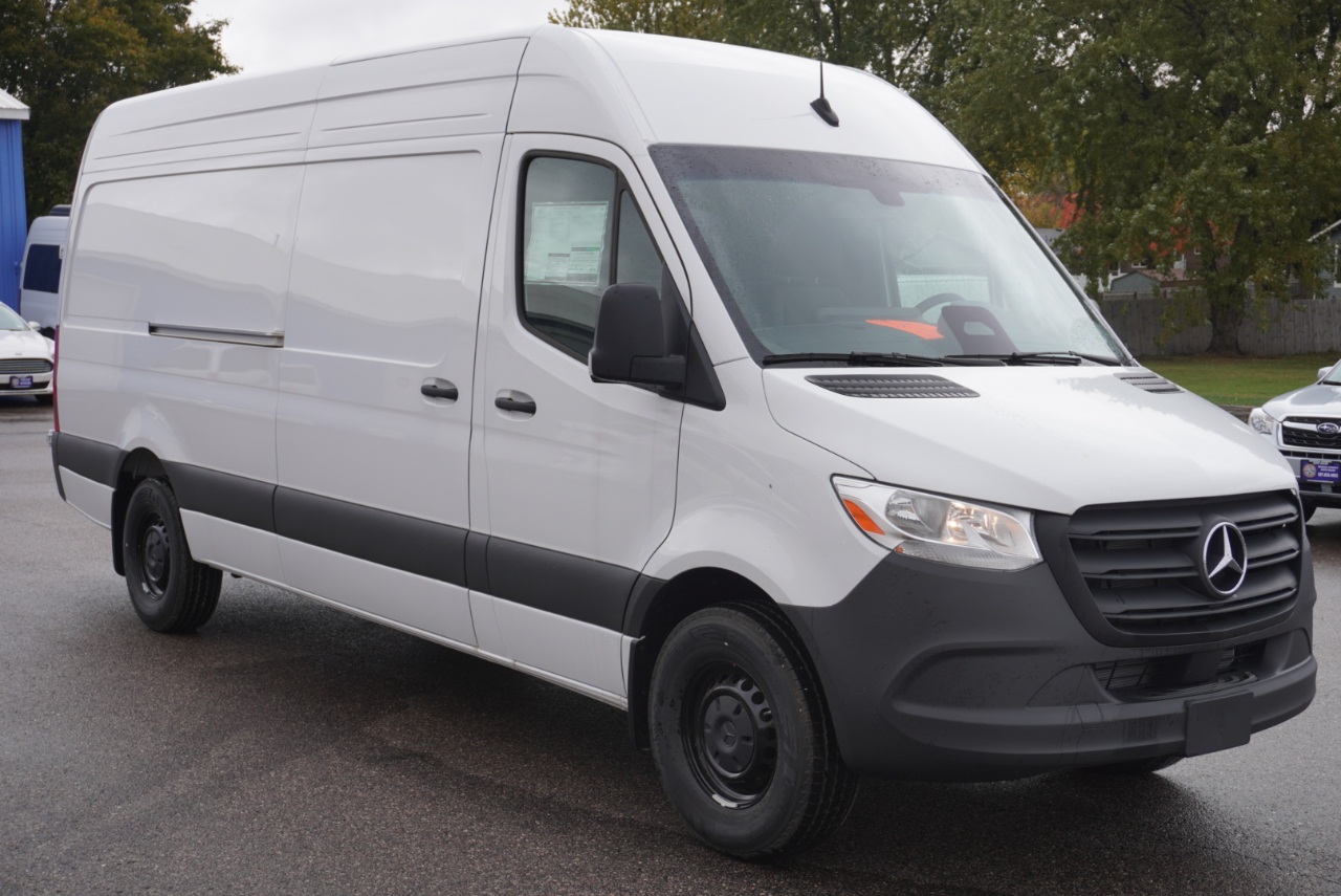 Mercedes-Benz Sprinter 2500 170-in. WB 2025