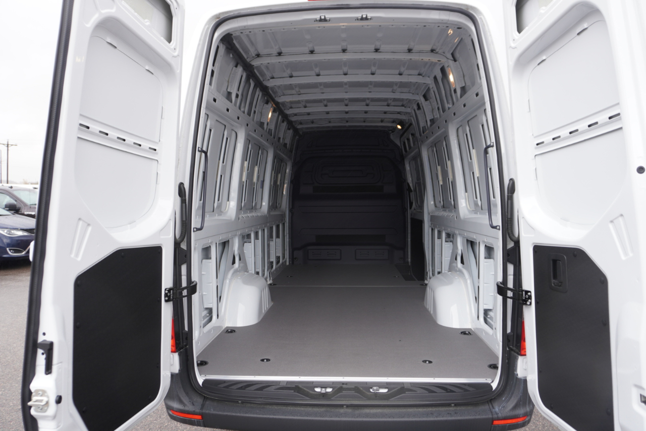 Mercedes-Benz Sprinter 2500 170-in. WB 2025