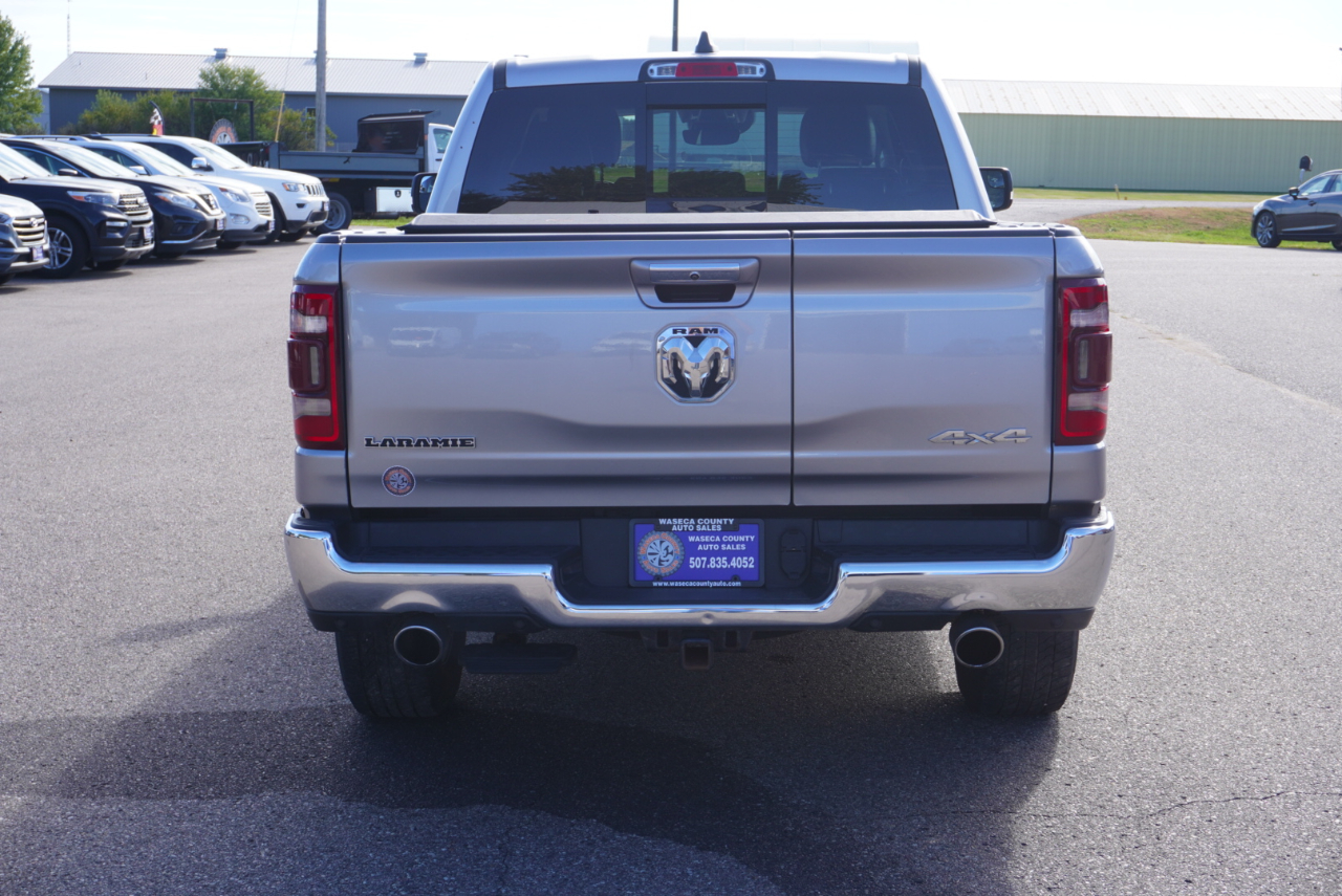 RAM 1500 Laramie Crew Cab SWB 4WD 2022