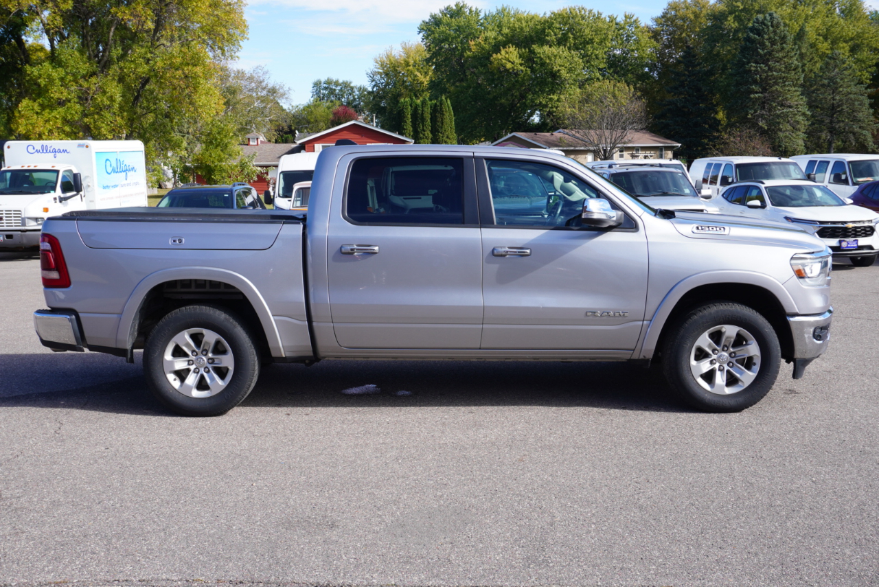 RAM 1500 Laramie Crew Cab SWB 4WD 2022