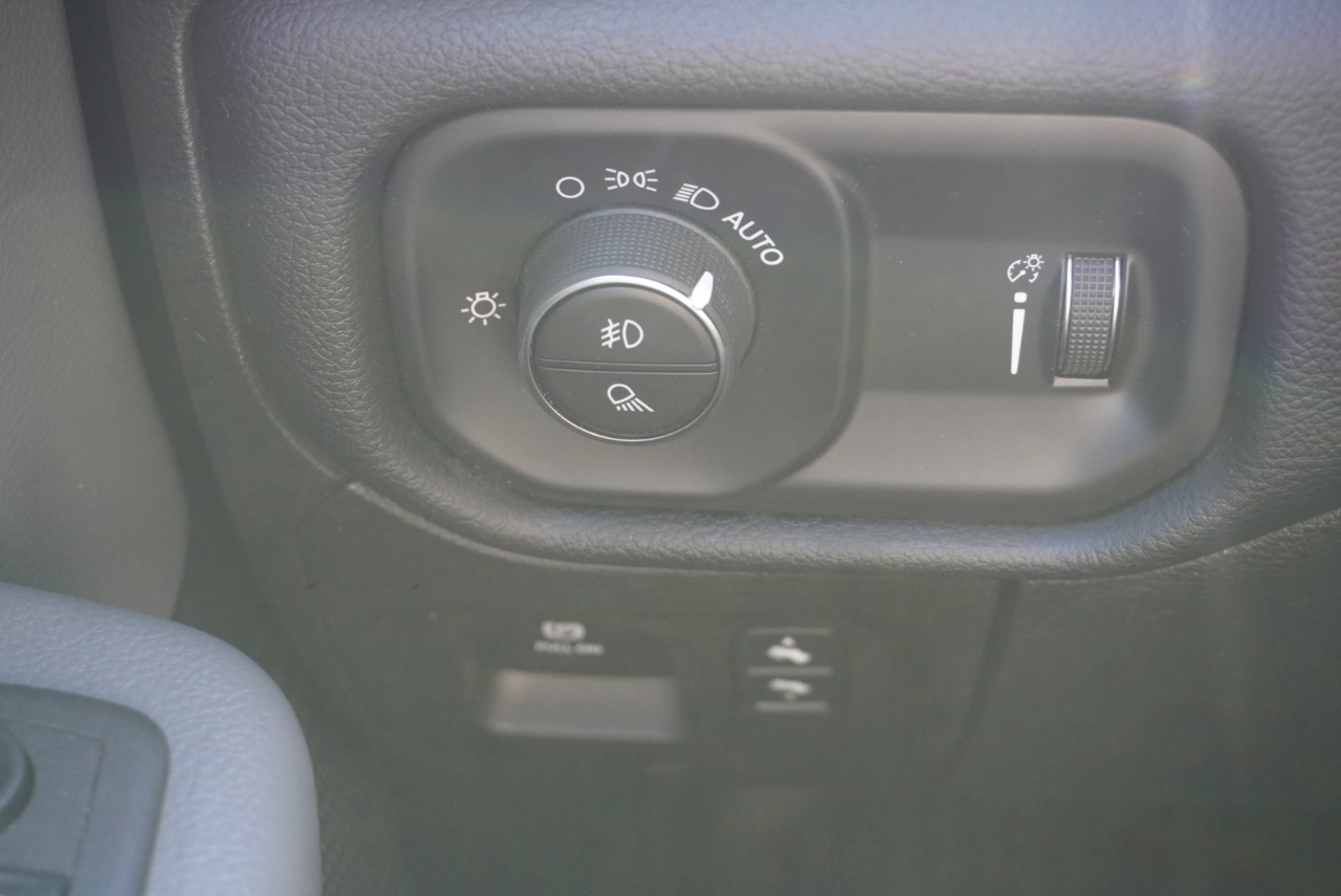 RAM 1500 Lone Star Crew Cab LB 4WD 2022