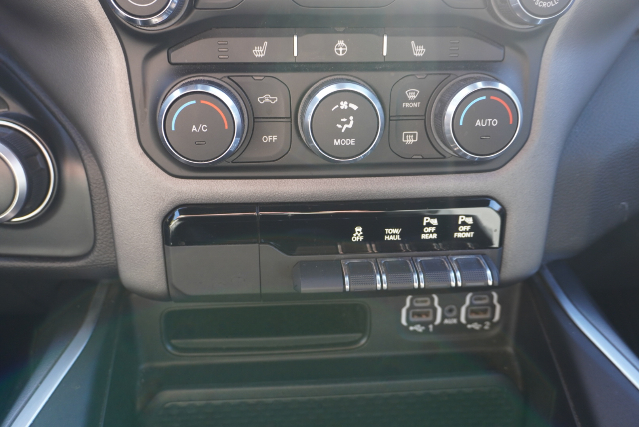 RAM 1500 Lone Star Crew Cab LB 4WD 2022