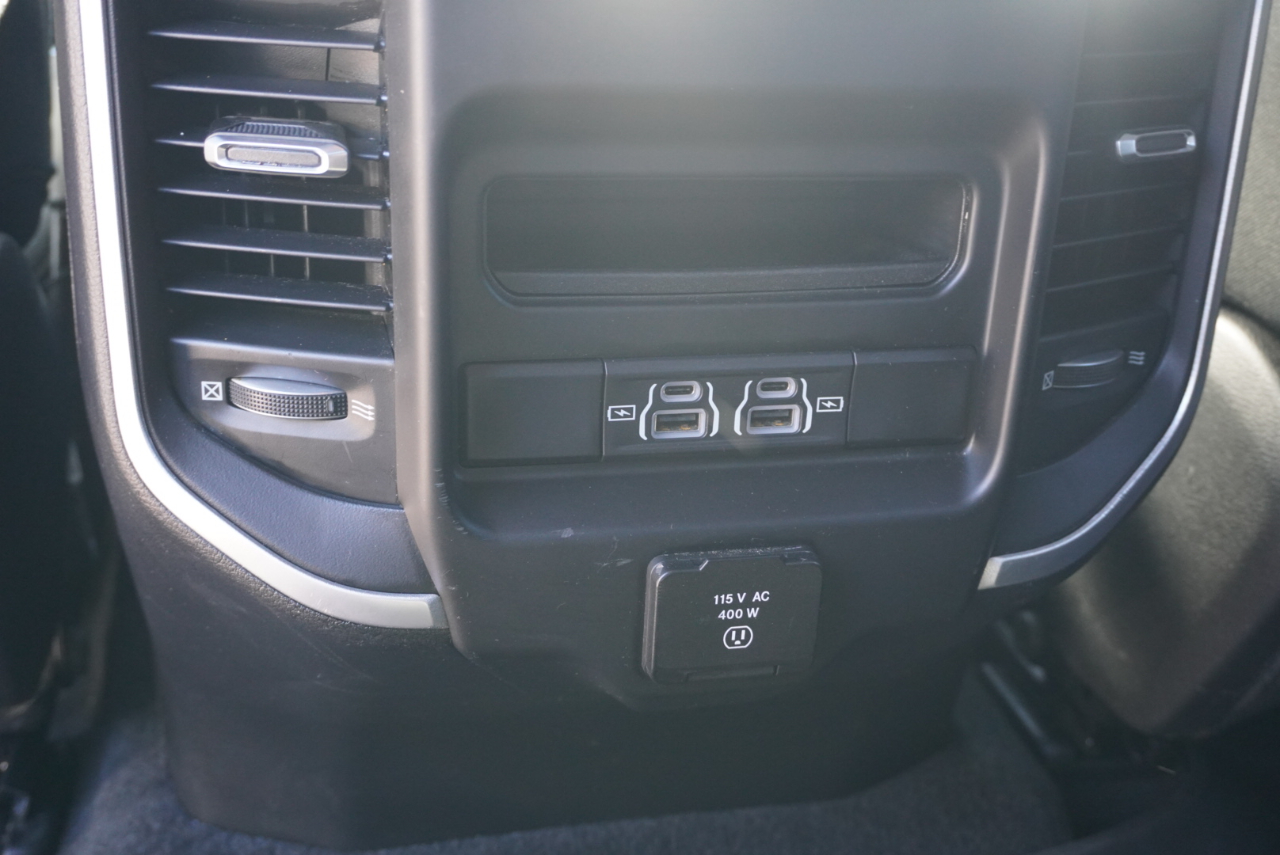 RAM 1500 Lone Star Crew Cab LB 4WD 2022