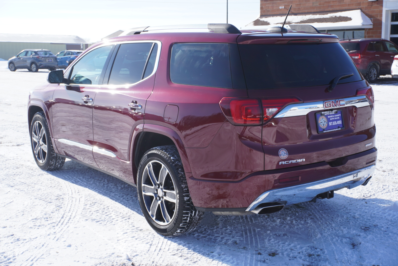 2018 Gmc Acadia Denali photo 2