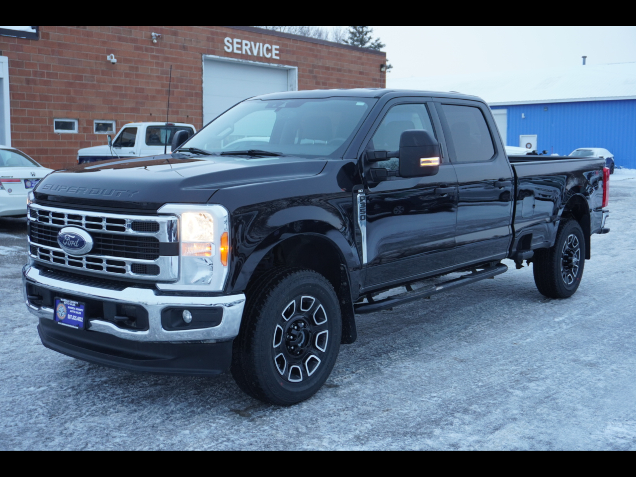 2023 Ford F-350 SD XLT Crew Cab Long Bed 4WD