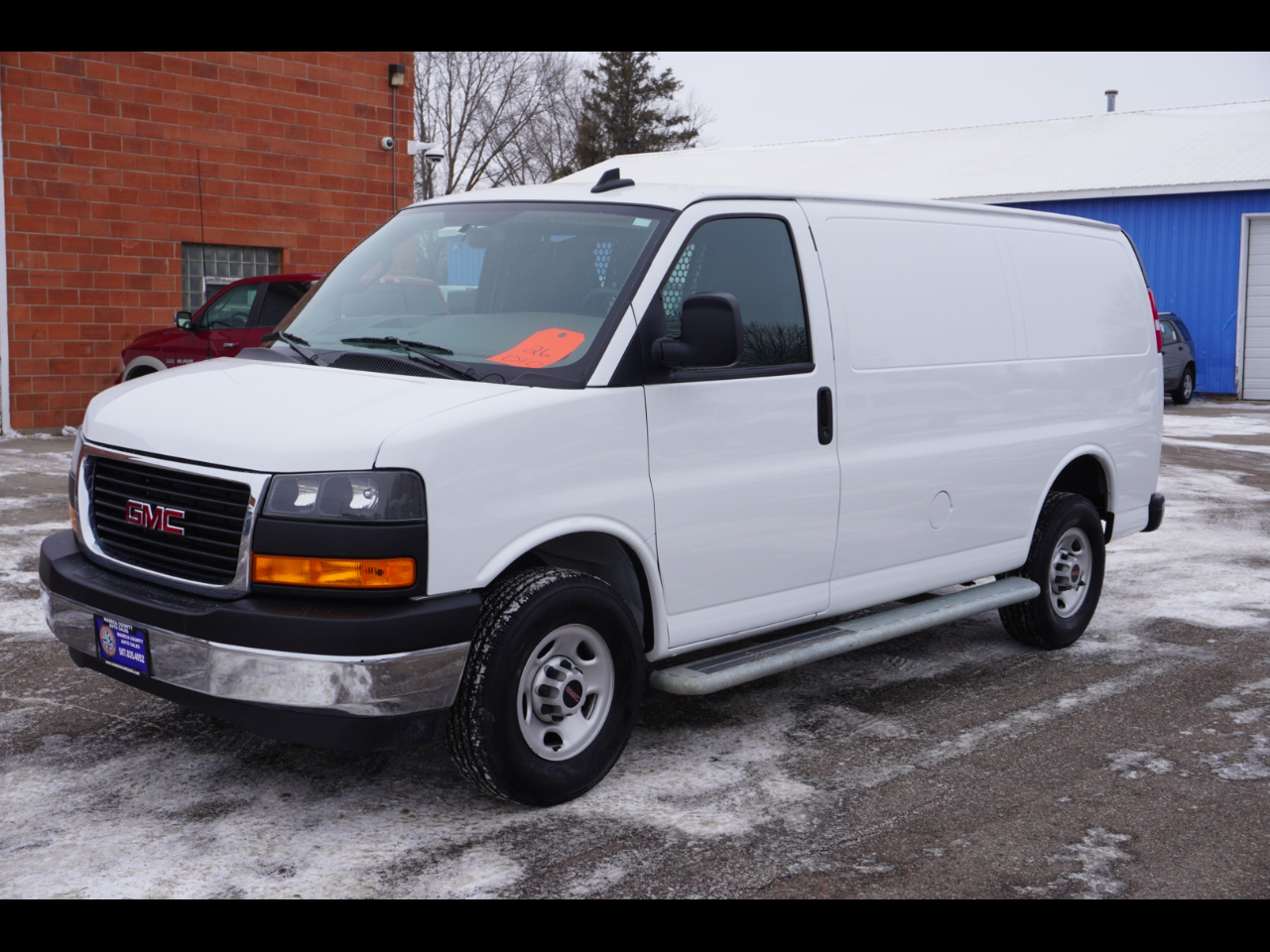 2024 GMC Savana G2500 Cargo