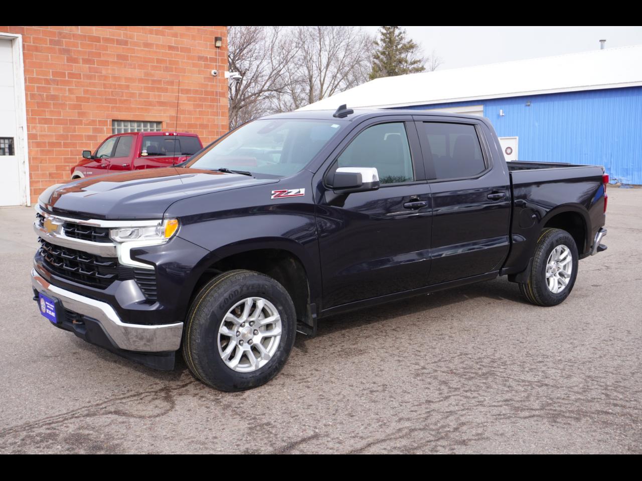 2022 Chevrolet Silverado 1500 LT Crew Cab 4WD