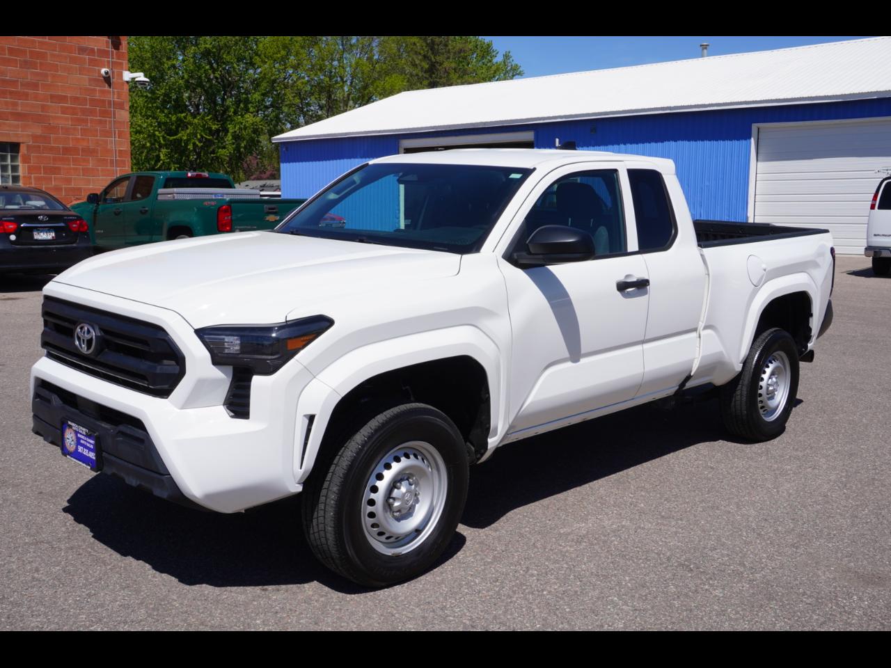 2024 Toyota Tacoma SR5 Xtracab 2WD