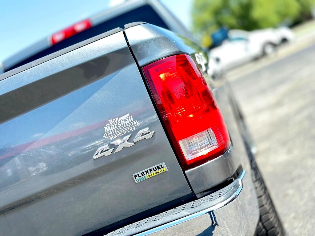 RAM 1500 ST Quad Cab 4WD 2011 RAM 1500 ST Quad Cab 4WD 2011